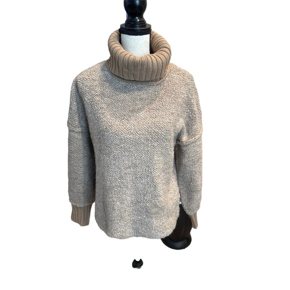 Women’s New In Turtleneck Sweater. Size Small - Picture 1 of 2